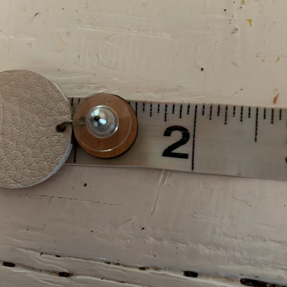 1.5” double tan white pink cork style stud earrings - Picture 11 of 12